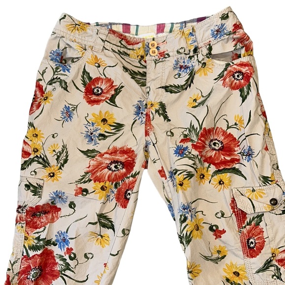 Anthropologie Hei Hei Floral Cargo Cropped Pants - 2 - Picture 4 of 13